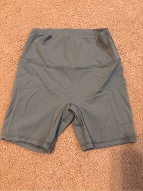 High-Rise Bike Shorts in Slate Gray-Blue